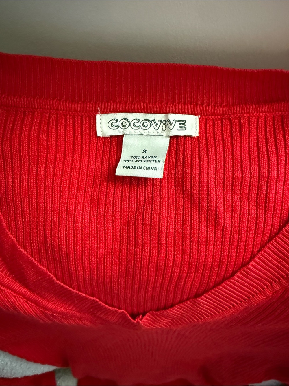 Red Ribbed V-Neck Sweater - Picture 2 of 3